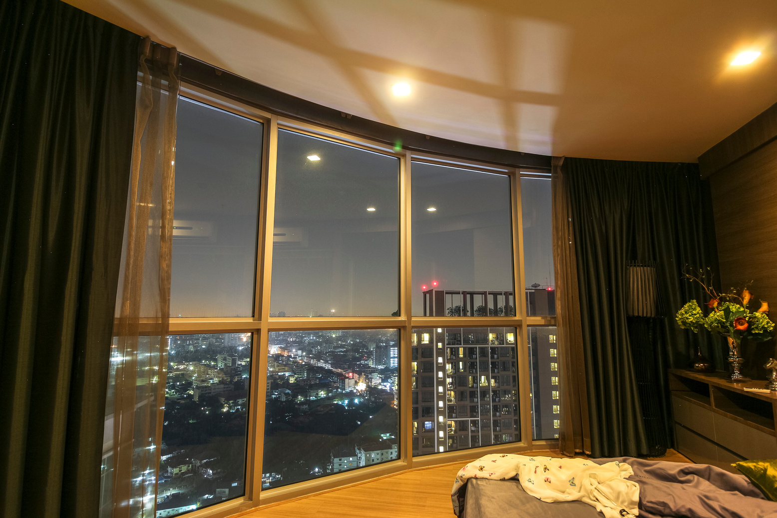 Bangkok Luxury Hotel Suite at night, Thailand